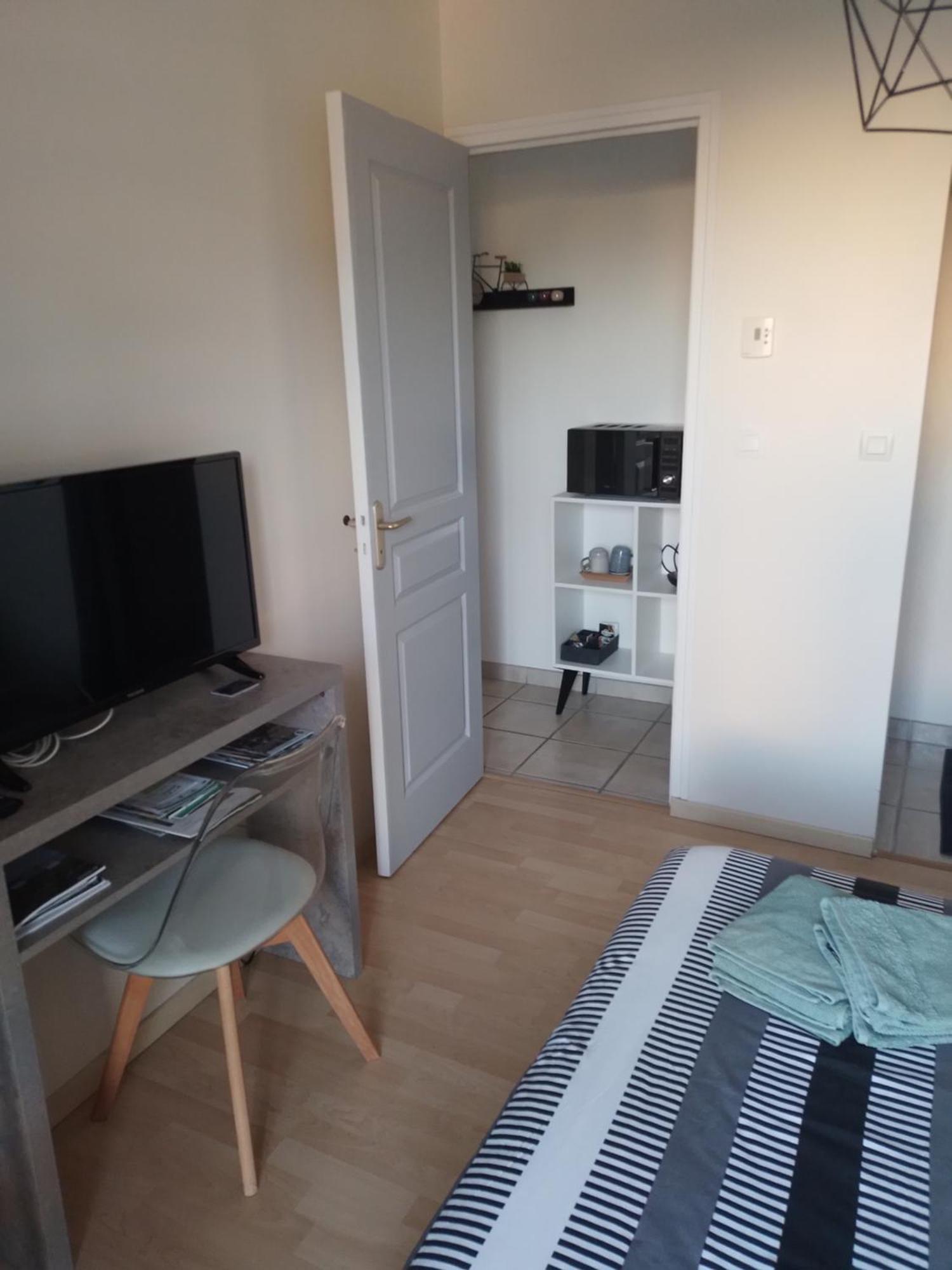 Chambre Agreable Au Calme Saint-Hilaire-Petitville Buitenkant foto