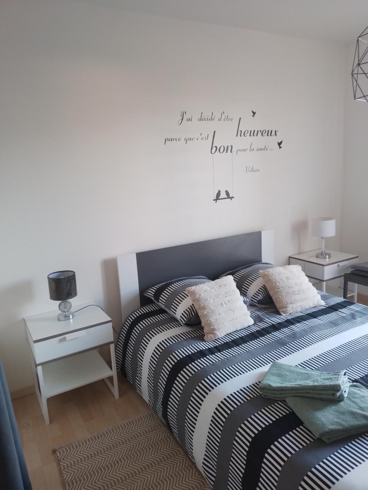 Chambre Agreable Au Calme Saint-Hilaire-Petitville Buitenkant foto